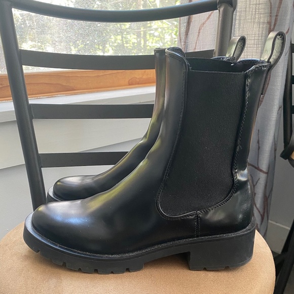 H&M Chelsea Boots - Picture 4 of 7